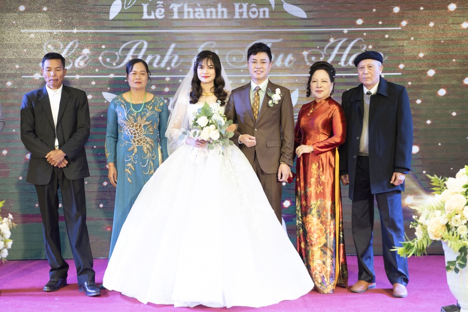 Vì sao MC Lê Anh giấu kín chuyện cưới vợ? - 12 Vì sao MC Lê Anh giấu kín chuyện cưới vợ? - 12