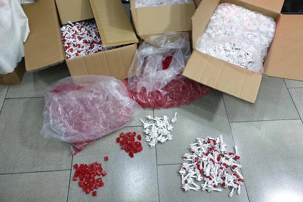 Sĩ diện không ăn được, dân công sở lao vào kiếm việc 50.000 đồng/ngày - 2 Sĩ diện không ăn được, dân công sở lao vào kiếm việc 50.000 đồng/ngày - 2