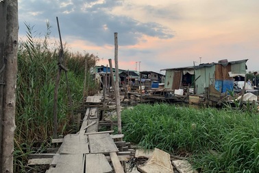 Ba thế hệ nuôi một giấc mơ “lên bờ”