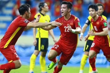 Tiến Linh đứng trước cơ hội phá kỷ lục của cựu danh thủ Hồng Sơn