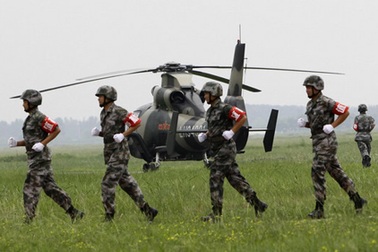 Trung Quốc đưa trực thăng vào huấn luyện chiến đấu