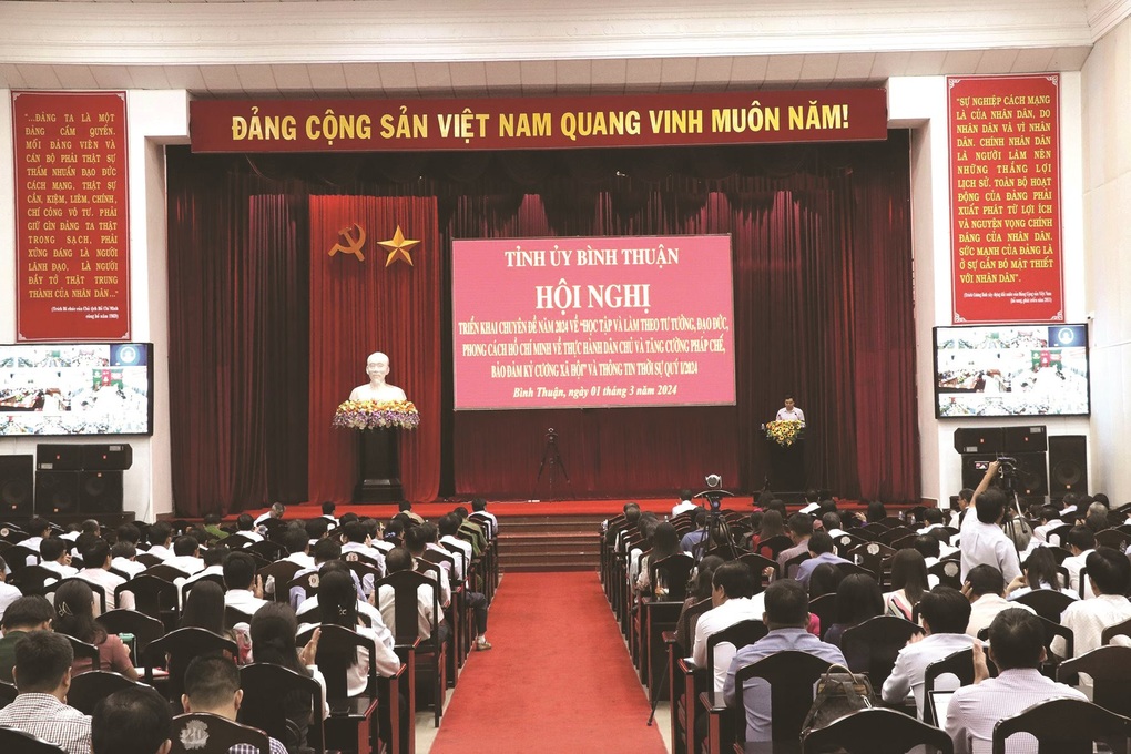 Chọn nội dung đột phá để học và làm theo Bác - 1 Chọn nội dung đột phá để học và làm theo Bác - 1
