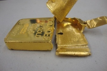 Xuất hiện vàng giả tinh vi tại kinh đô tài chính thế giới