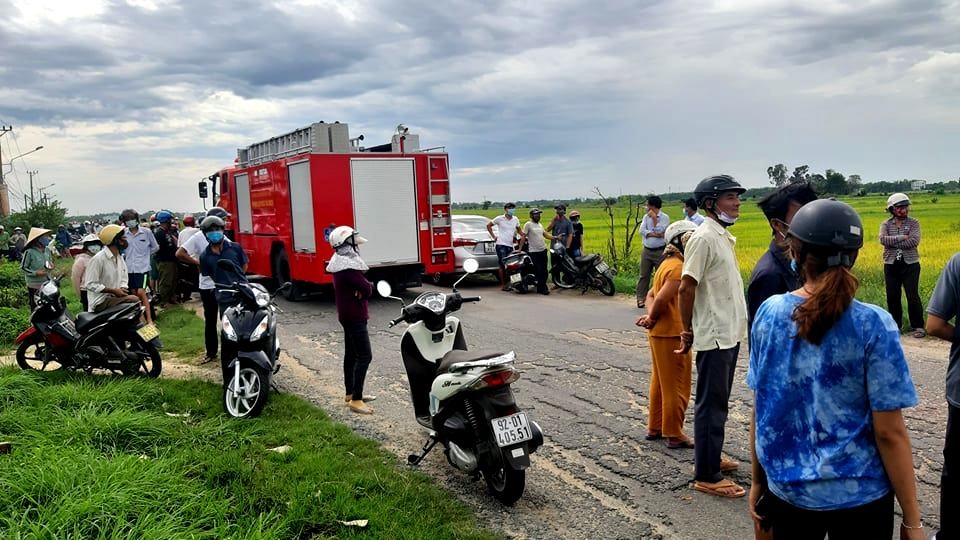 Tìm thấy mảnh đạn gần hiện trường vụ nổ làm phó giám đốc ngân hàng tử vong - 2 Tìm thấy mảnh đạn gần hiện trường vụ nổ làm phó giám đốc ngân hàng tử vong - 2