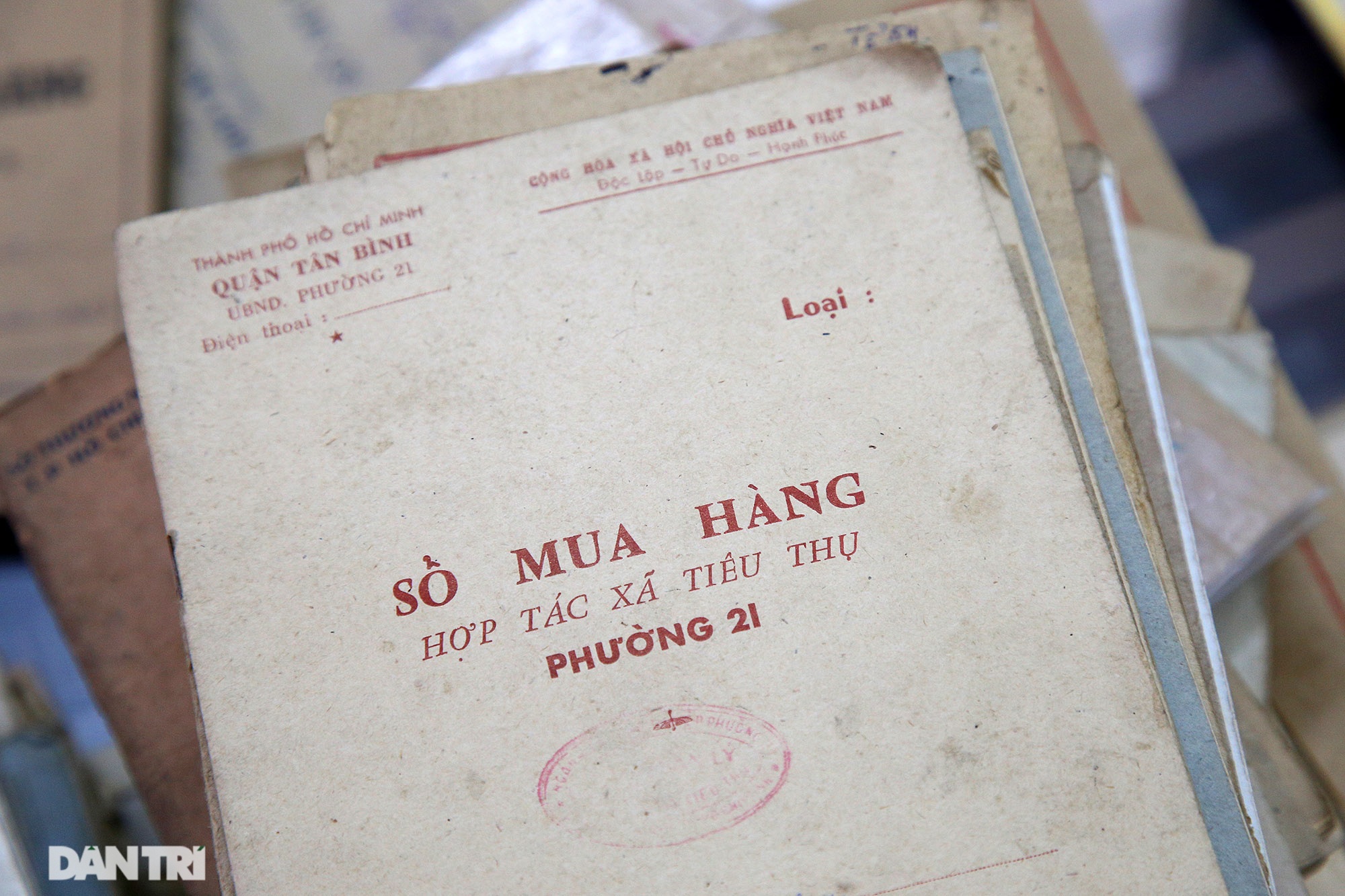 Ký ức gian khó qua bộ sưu tập tem phiếu, sổ gạo thời bao cấp - 5 Ký ức gian khó qua bộ sưu tập tem phiếu, sổ gạo thời bao cấp - 5