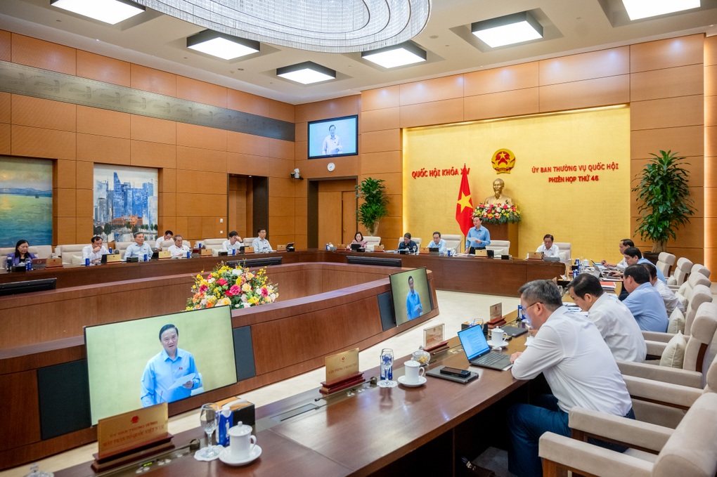 Chánh án Lê Minh Trí thông tin “2 biến động rất mạnh” của ngành tòa án - 1 Chánh án Lê Minh Trí thông tin “2 biến động rất mạnh” của ngành tòa án - 1