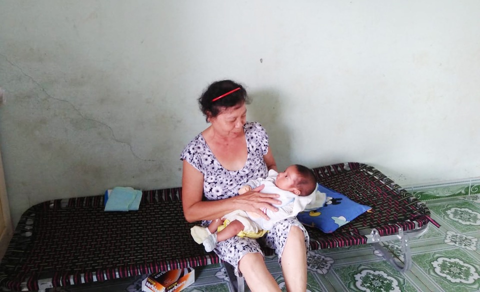 Đau nhói lòng cảnh người mẹ cận kề cái chết, chỉ ước một lần được thấy con - 3 Đau nhói lòng cảnh người mẹ cận kề cái chết, chỉ ước một lần được thấy con - 3