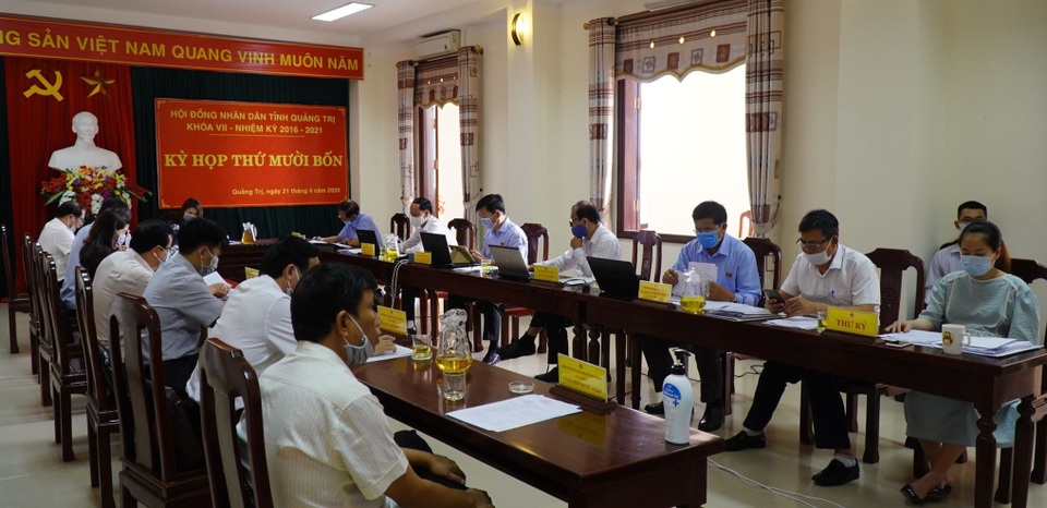 Quảng Trị lần đầu tiên tổ chức họp HĐND trực tuyến - 2 Quảng Trị lần đầu tiên tổ chức họp HĐND trực tuyến - 2