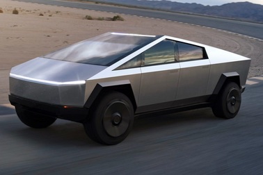 Tesla trì hoãn trình làng Roadster, nhường đường cho Cybertruck