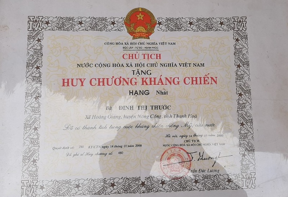 Cụ bà 91 tuổi cương quyết từ chối nhận hỗ trợ xây nhà mới - 3 Cụ bà 91 tuổi cương quyết từ chối nhận hỗ trợ xây nhà mới - 3