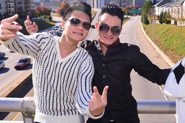 Khắc Việt song ca cùng Quang Mẫn