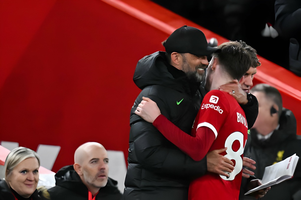 Liverpool đại thắng tưng bừng trước Chelsea - 2 Liverpool đại thắng tưng bừng trước Chelsea - 2