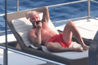 David Beckham tận hưởng kỳ nghỉ xa hoa trên du thuyền tại Italy