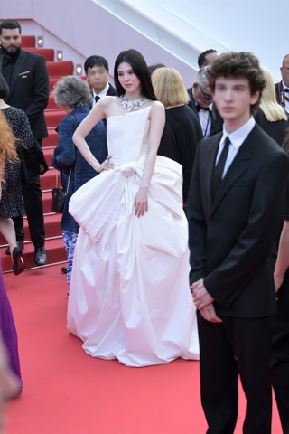 Dàn sao châu Á tại Cannes: Người được tung hô, người bị đuổi khỏi thảm đỏ - 7