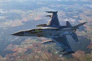 Tiêm kích F-16 của Ba Lan rơi khi tập dượt cho triển lãm hàng không