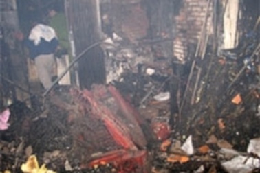 Nổ bình gas mini gây cháy nhà 