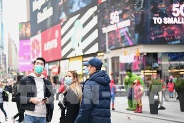 Hỗ trợ nơi ở, tài chính cho sinh viên Việt tại Mỹ “kẹt” đường về nước