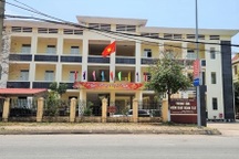 Cảnh cáo Giám đốc CDC Hòa Bình liên quan Công ty Việt Á