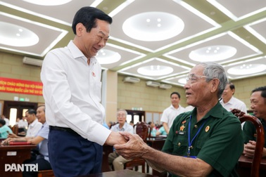Cán bộ phản ánh áp lực tại cơ sở, Bộ trưởng cảm kích về tinh thần đồng hành