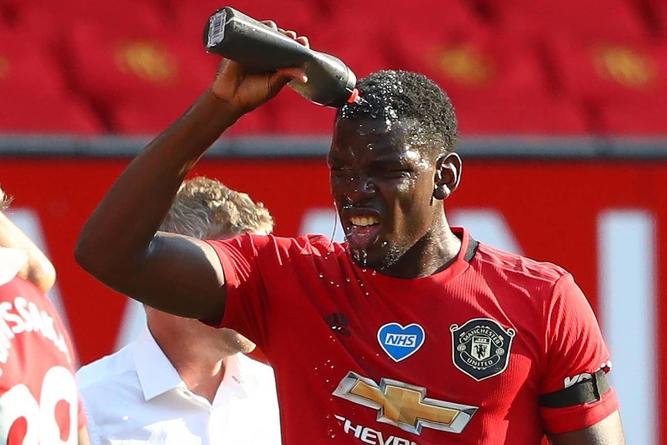 Nhìn lại trận đấu Man Utd đè bẹp Sheffield United - 12 Nhìn lại trận đấu Man Utd đè bẹp Sheffield United - 12