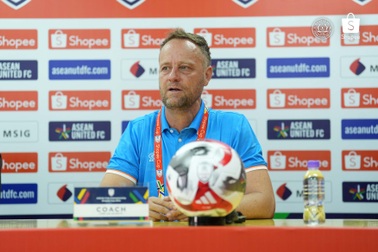 HLV Polking thận trọng, HLV Buriram tự tin "phục thù" CLB Công an Hà Nội