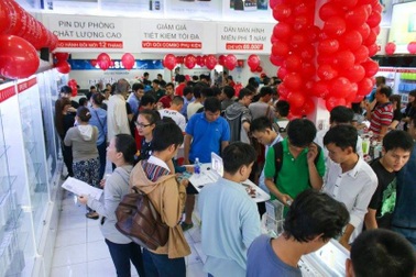 Thị trường công nghệ mùa tựu trường: "Ma trận" sản phẩm và khuyến mại