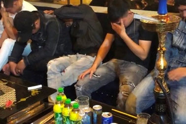 31 đối tượng “đập đá” trong quán karaoke