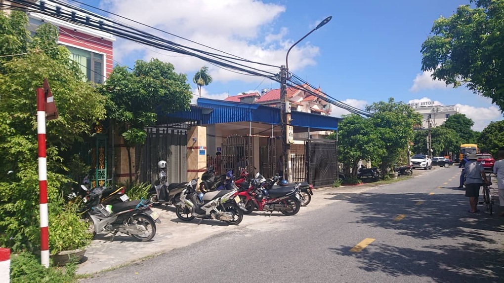 Phó Giám đốc Trung tâm Phát triển quỹ đất chết trong tư thế treo cổ - 1 Phó Giám đốc Trung tâm Phát triển quỹ đất chết trong tư thế treo cổ - 1