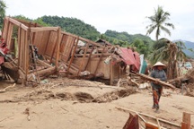 Chưa khắc phục xong hậu quả bão số 3, Nghệ An chuẩn bị ứng phó bão số 5