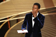 Will Smith lại xin lỗi về cái tát tai tiếng và phản ứng của Chris Rock