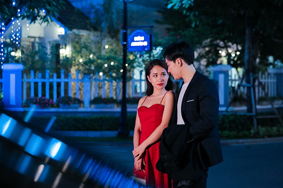 Quang Hà quay MV trong biệt thự triệu đô của mình - 3 Quang Hà quay MV trong biệt thự triệu đô của mình - 3