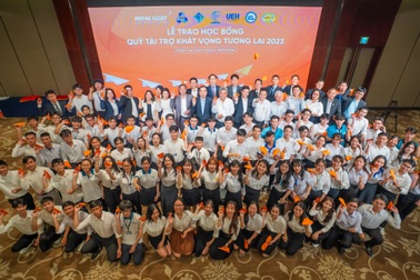 Tập đoàn Mirae Asset dành tặng học bổng trị giá 4 tỷ đồng cho sinh viên Việt Nam