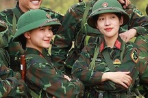 Hòa Minzy xuất hiện tại "Sao nhập ngũ" sau khi chia tay bạn trai