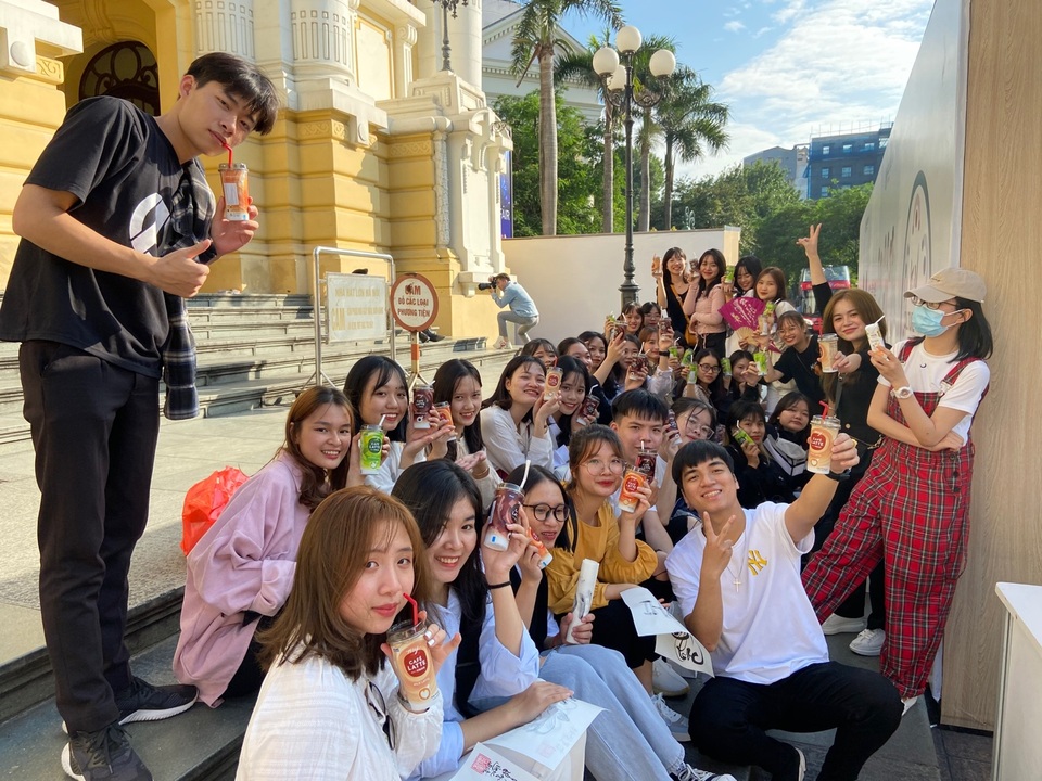 Các trung tâm du học lao đao, đau đầu chuyện thưởng Tết giữa bão Covid-19 - 3 Các trung tâm du học lao đao, đau đầu chuyện thưởng Tết giữa bão Covid-19 - 3