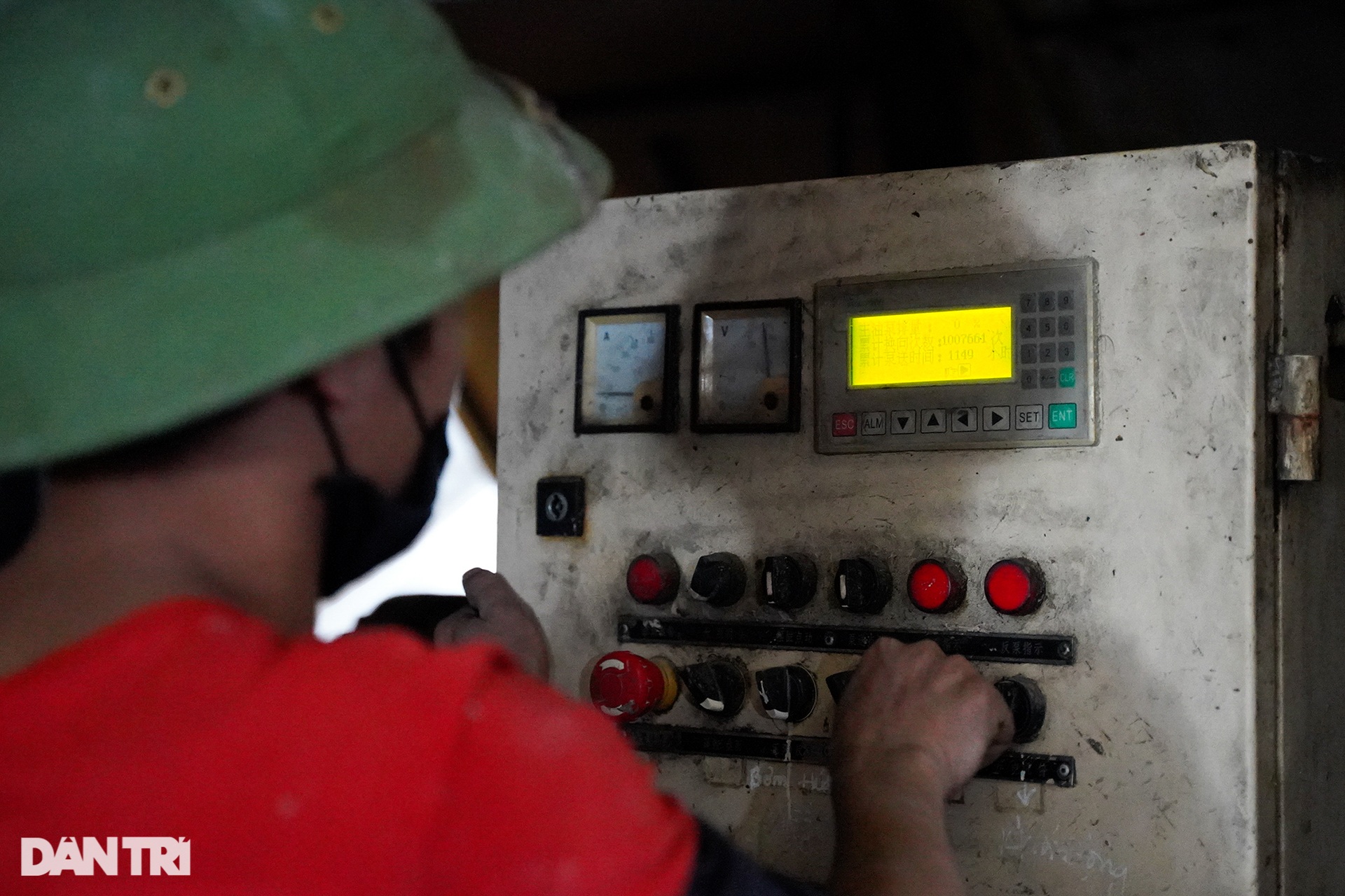 Bên trong đại công trường xây dựng hầm bao biển lớn nhất Việt Nam - 3 Bên trong đại công trường xây dựng hầm bao biển lớn nhất Việt Nam - 3