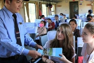 Bác sĩ “buồn cười” vì nhân viên đường sắt không được thiếu tinh hoàn hay mổ đẻ