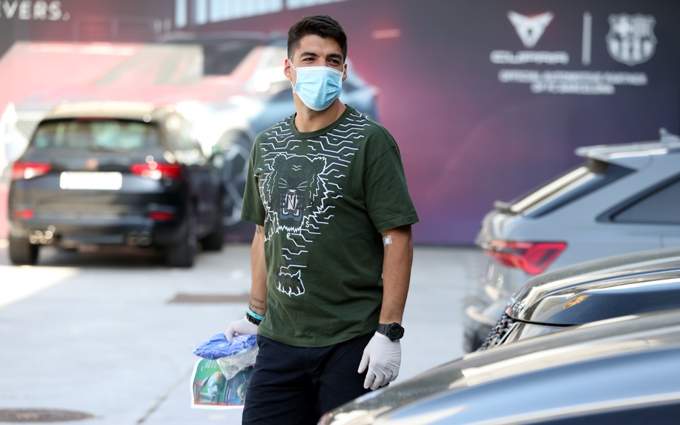 Messi và đồng đội ở Barcelona đeo khẩu trang trở lại sân tập - 2 Messi và đồng đội ở Barcelona đeo khẩu trang trở lại sân tập - 2
