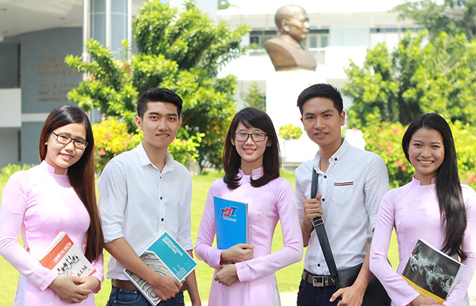 Bộ Giáo dục lên tiếng về kiến nghị của Hiệp hội và trường ĐH Tôn Đức Thắng - 2 Bộ Giáo dục lên tiếng về kiến nghị của Hiệp hội và trường ĐH Tôn Đức Thắng - 2