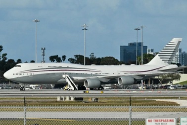 Mỹ chấp nhận máy bay hạng sang quà tặng từ Qatar làm chuyên cơ tổng thống