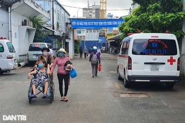 TPHCM: Người phụ nữ bỏng 50% cơ thể, nghi bị nhân tình tạt xăng đốt