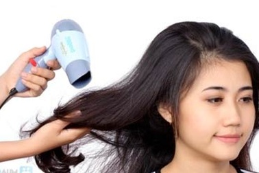 Ngăn rụng tóc mùa hanh khô