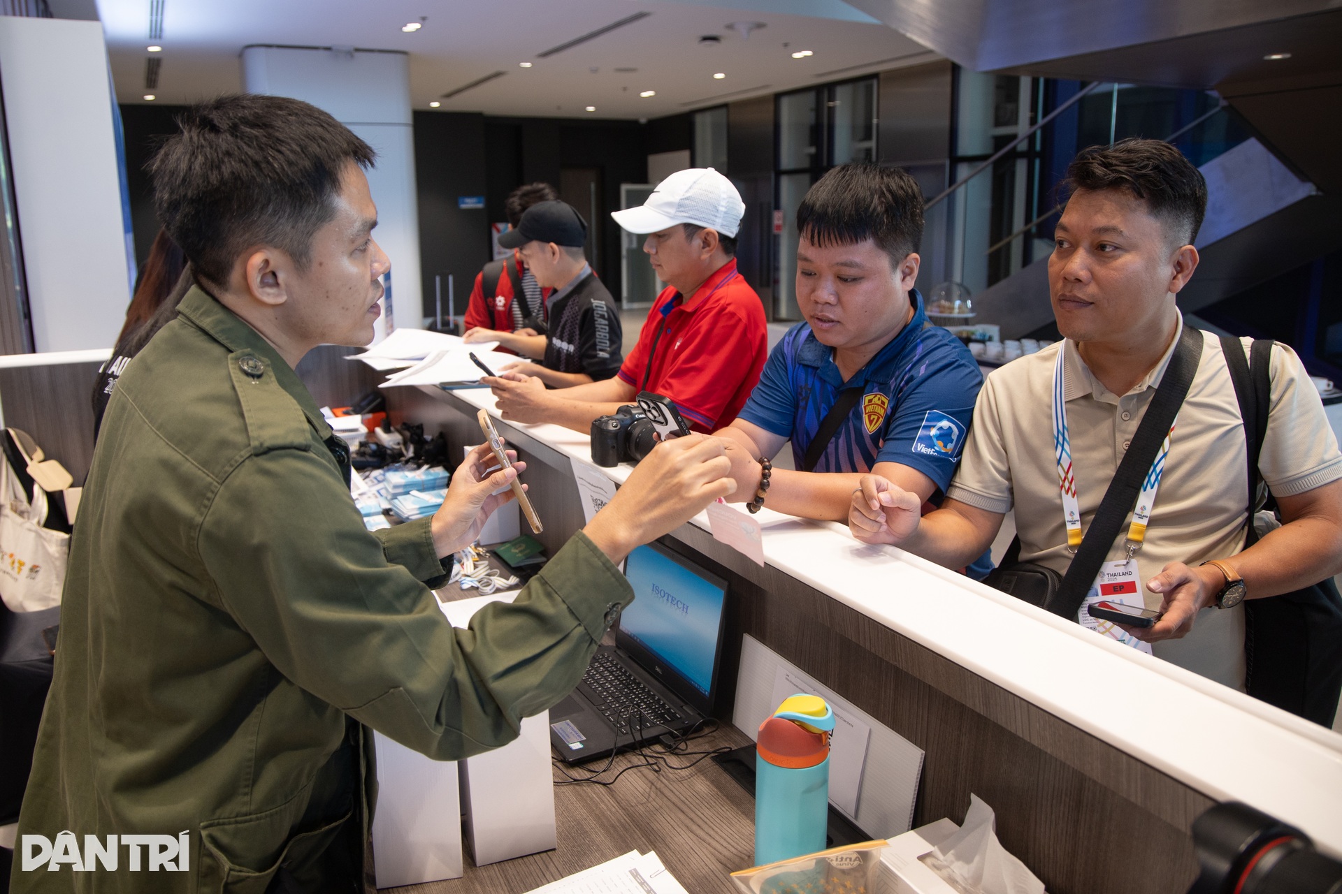 タイで開催された第33回東南アジア競技大会のプレスセンター内部 - 6 Bên trong trung tâm báo chí SEA Games 33 tại Thái Lan - 6