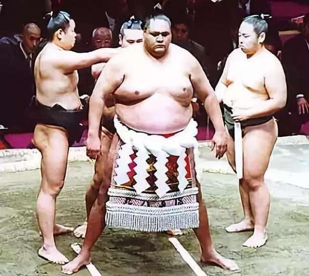 Những sự thật ít người biết về các đô vật Sumo - 9 Những sự thật ít người biết về các đô vật Sumo - 9