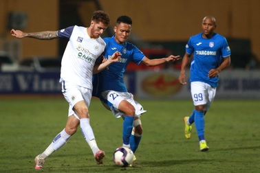 Thầy Hàn  xuất hiện, chân sút số 1 CLB Hà Nội quyết "xé lưới" HA Gia Lai