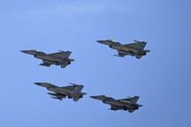 Hàng chục chiến đấu cơ Jordan không kích IS sau cái chết của phi công