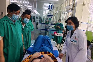 Phi công người Anh đủ tiêu chuẩn chuyển viện vào ngày 12/7