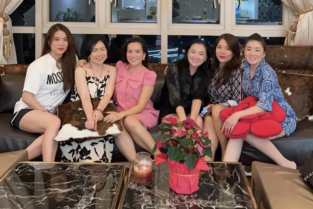 Tam ca Áo trắng một thời ngày nào cũng lên tivi ra sao sau 20 năm ở ẩn? - 7 Tam ca Áo trắng một thời ngày nào cũng lên tivi ra sao sau 20 năm ở ẩn? - 7