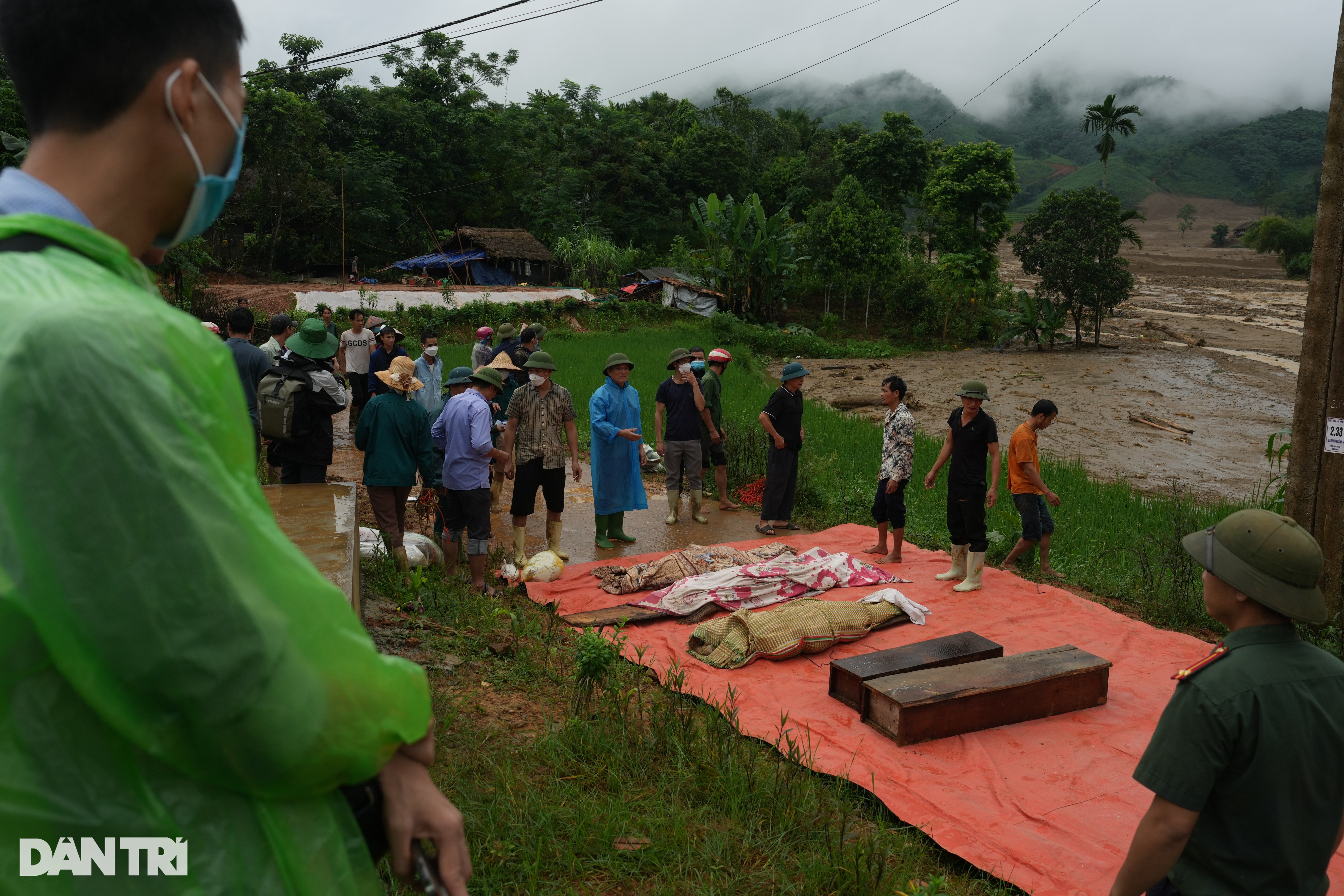 Tang thương làng Nủ (Ảnh: Hữu Khoa).