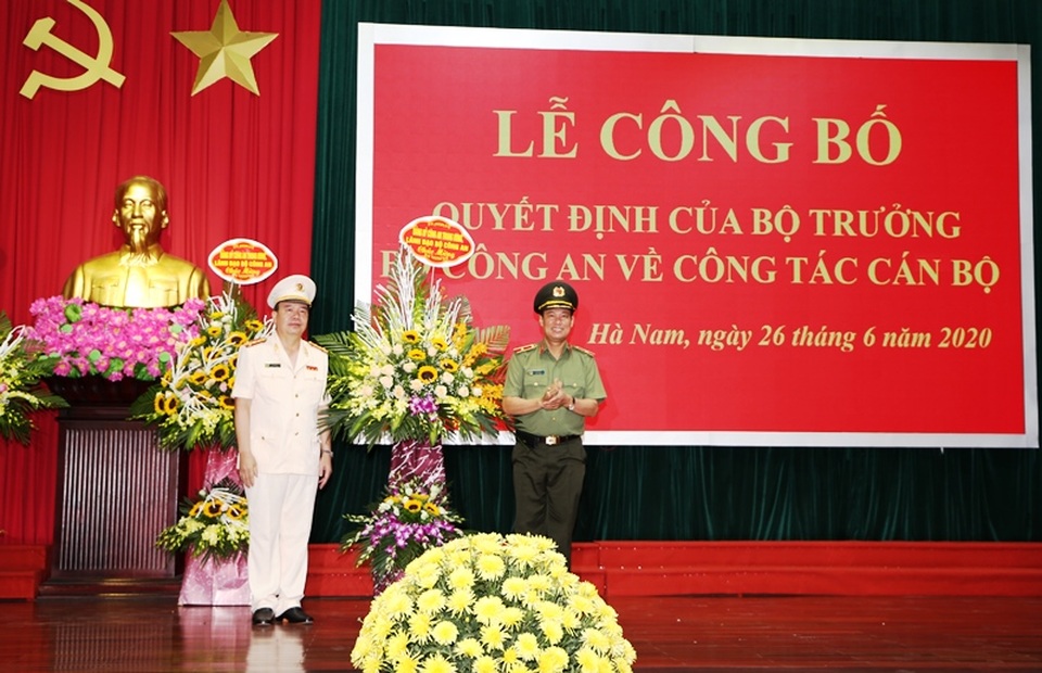 Phó Giám đốc Công an Hải Phòng được điều động làm Giám đốc Công an Hà Nam - 2 Phó Giám đốc Công an Hải Phòng được điều động làm Giám đốc Công an Hà Nam - 2