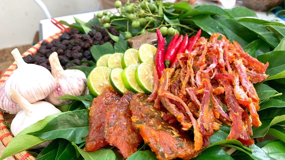 Nữ cán bộ người Tày hạnh phúc khi được bình đẳng đi học, khởi nghiệp - 3 Nữ cán bộ người Tày hạnh phúc khi được bình đẳng đi học, khởi nghiệp - 3